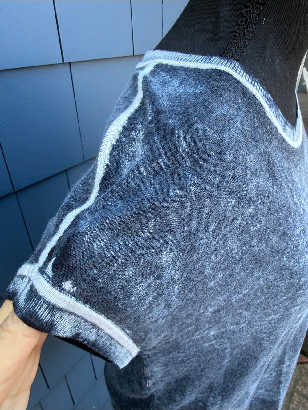 Kokun cashmere bamboo Navy Short Sleeve knit top shirt - Picture 5 of 8